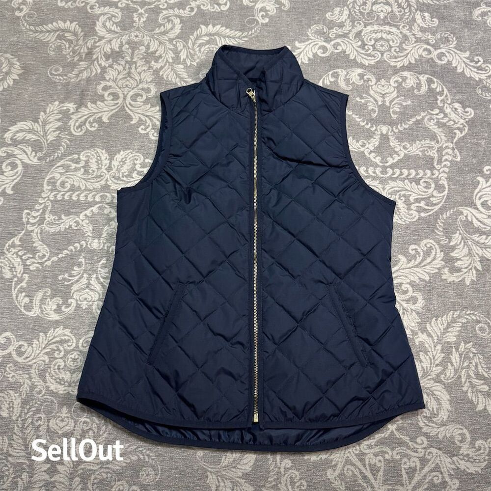 Old Navy Women's Quilted Vest Navy Blue Size M Standard Casual Sleeveless